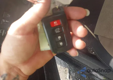 2017 Toyota Rav4 Xle from USA, damaged, VIN 2T3WFREV4HW400684